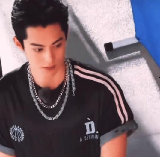 有人爆料王鹤棣嘛视频是真的吗,爆料真相究竟如何? 第1张 有人爆料王鹤棣嘛视频是真的吗,爆料真相究竟如何? 第1张